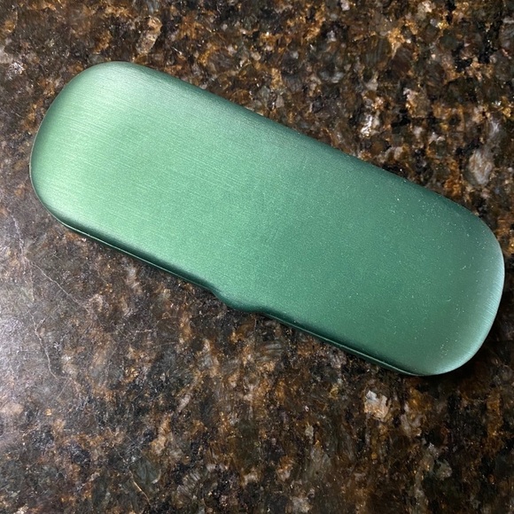 Eyeglass Case - Picture 4 of 10